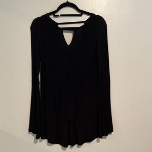 Dee Elle Black Tunic Top